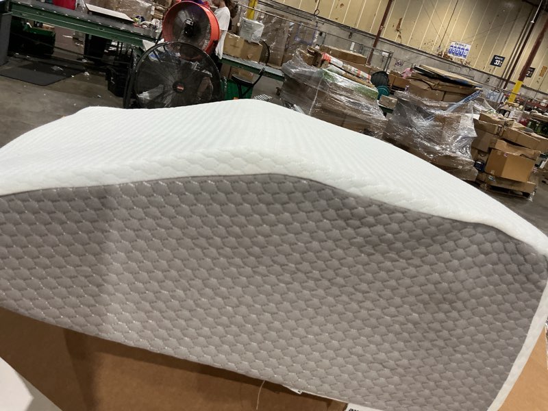 Condition photo showing Good Condition for premium bed wedge pillow - ergonomic support for sleeping, post-surgery, acid reflux relief, and more - certipur-us certified memory foam - removable cover included, triangle, 24" x 22" x 7.5" bed wedge - 24" x 22" x 7.5" triangle