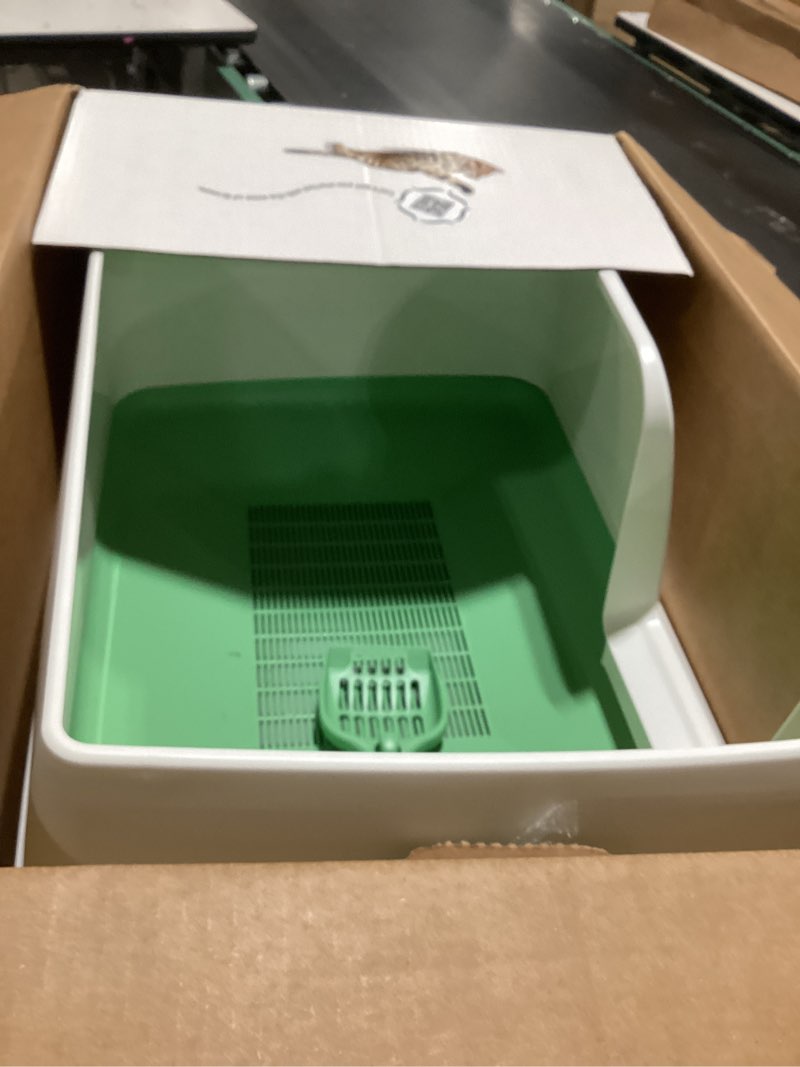 Condition photo showing Good Condition for purina tidy cats litter system, non-clumping, breeze xl all-in-one odor control & easy clean multi cat box - 18 lb. box xl system starter kit: multi-cat