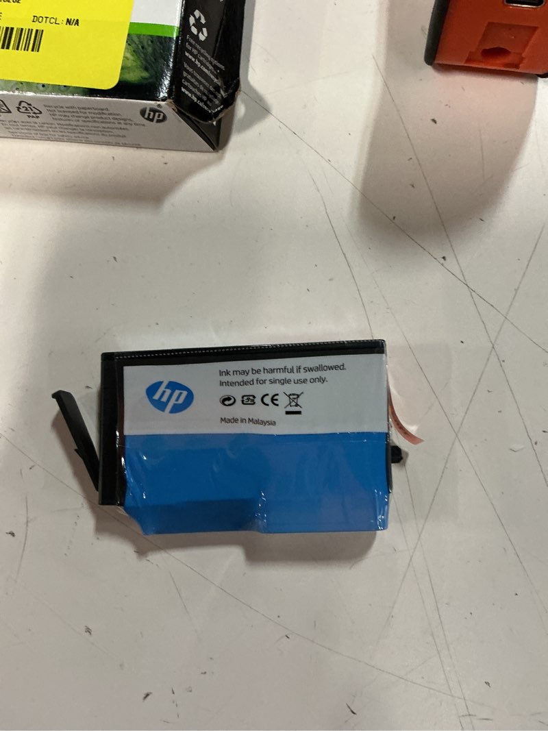 Condition photo showing Good Condition for 3 piece set hp inc. 935xl high yield magenta original ink cartridge, ~825 pages, c2p25an#140