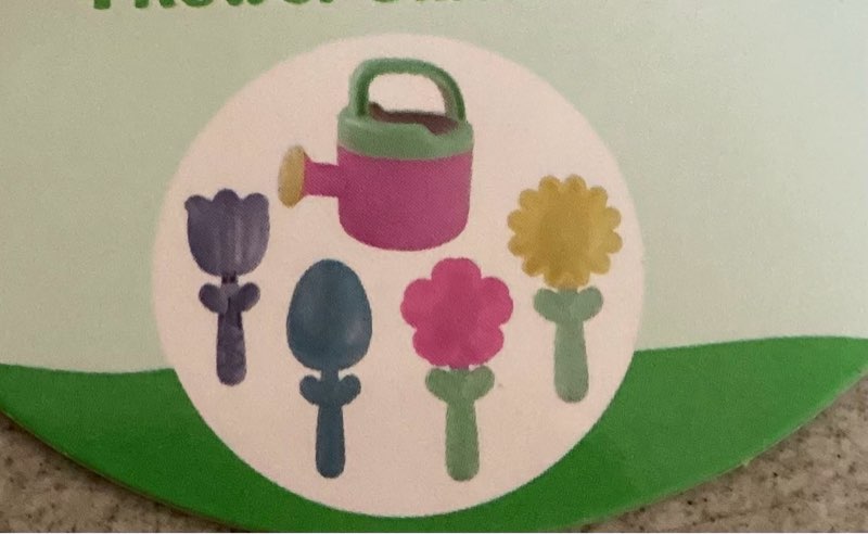 Case Pack Of 12)Beach Tool Set 1 Frog watering Can 2 Shovels Rake, 1 Sifter,incluyed 1 Watering can,4 Flower Sand Tools 