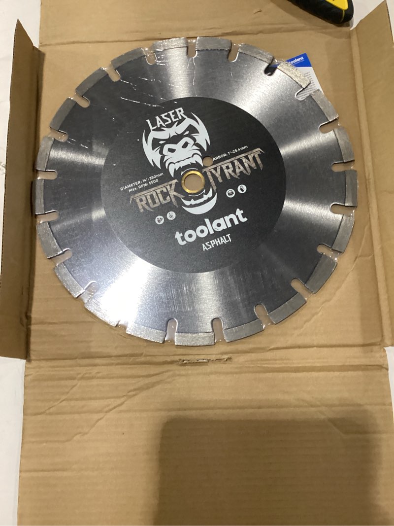 Condition photo showing New/Like New for 14” laser segmented asphalt diamond saw blade