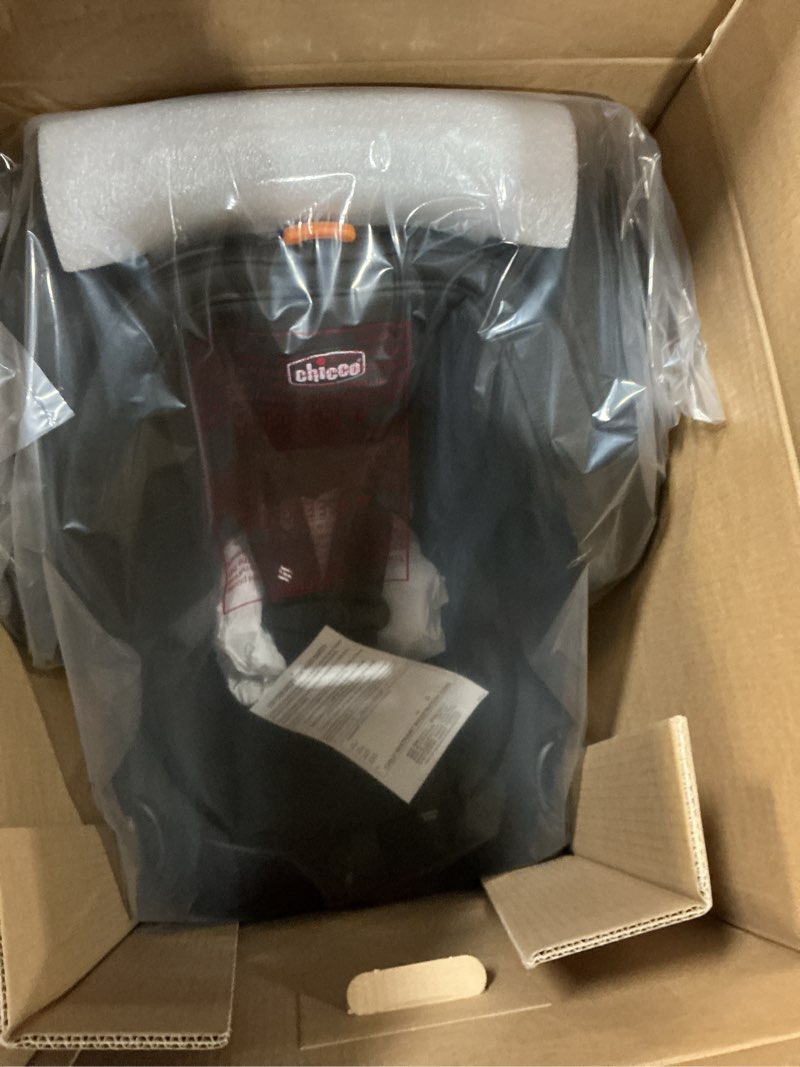 Condition photo showing New/Like New for chicco onefit lx cleartex all-in-one car seat with leverlock installation, slim design, convertible car seat, seat for infants and children 5-100 lbs, ebony/black onefit lx ebony