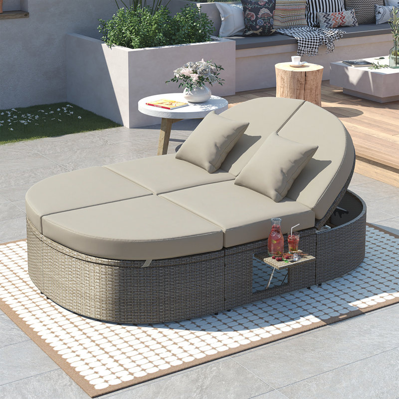 Xhuliana Outdoor Wicker Chaise Lounge