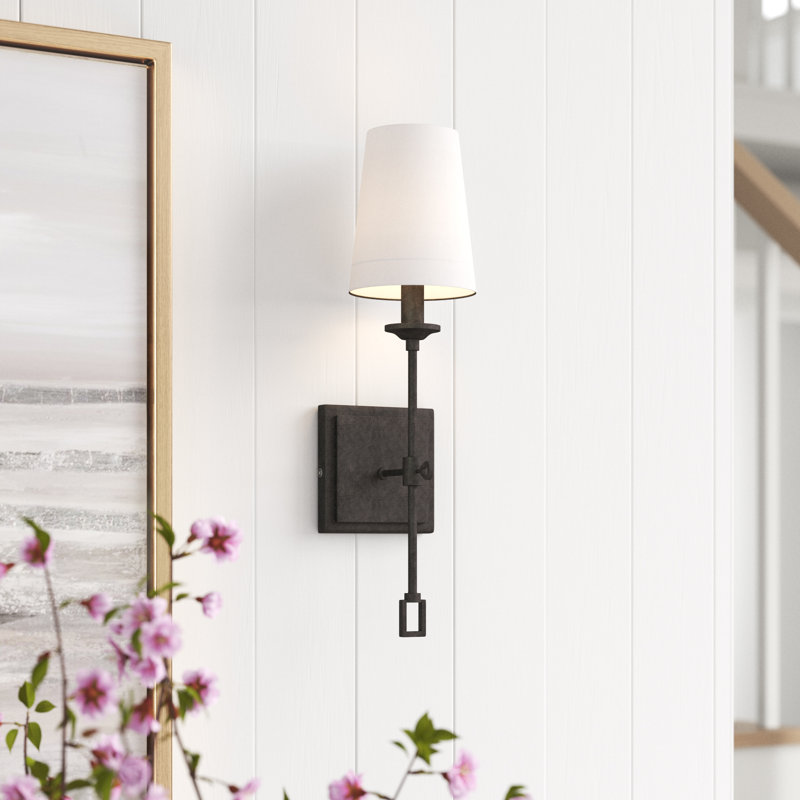 Ayleen Steel Wallchiere