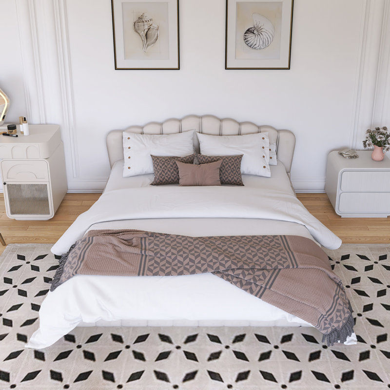 Similar, incomplet)Aaliyan Upholstered Platform Bed