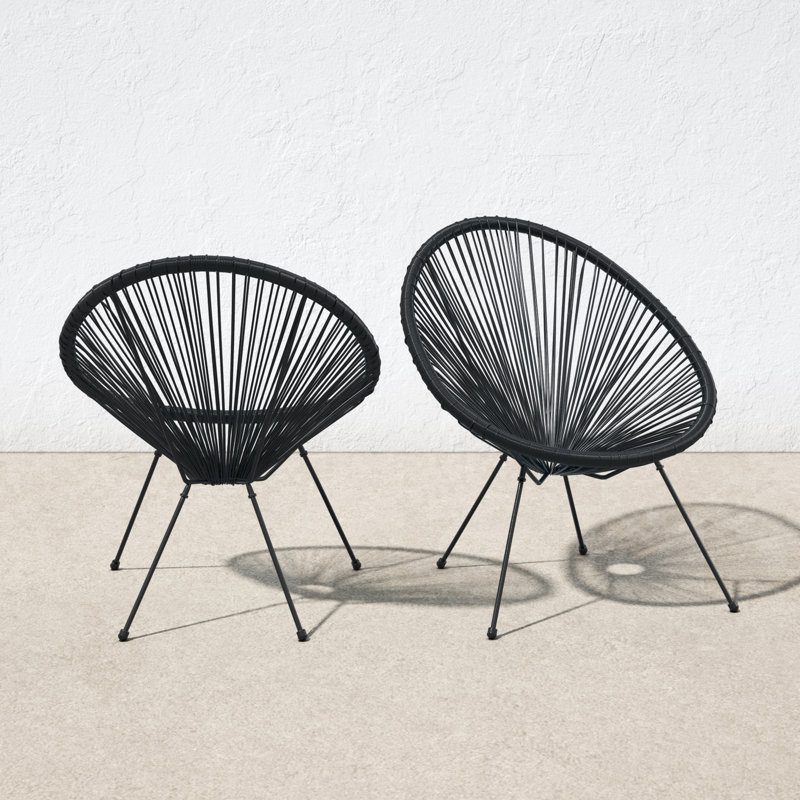 ( incomplete/ only one) Wicker Outdoor Lounge Chair (Set of 2)