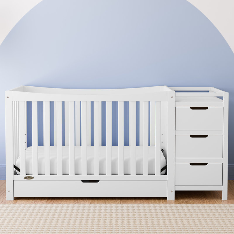 (Incomplete)Graco Remi 4-in-1 Convertible Crib and Changer