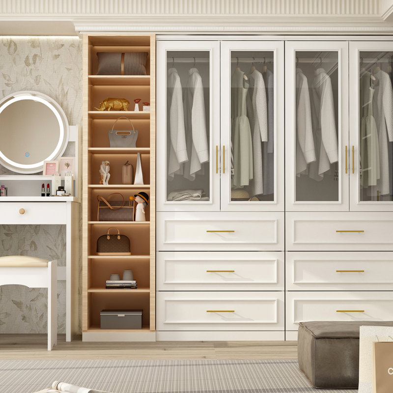 Armoire
INCOMPLETE 