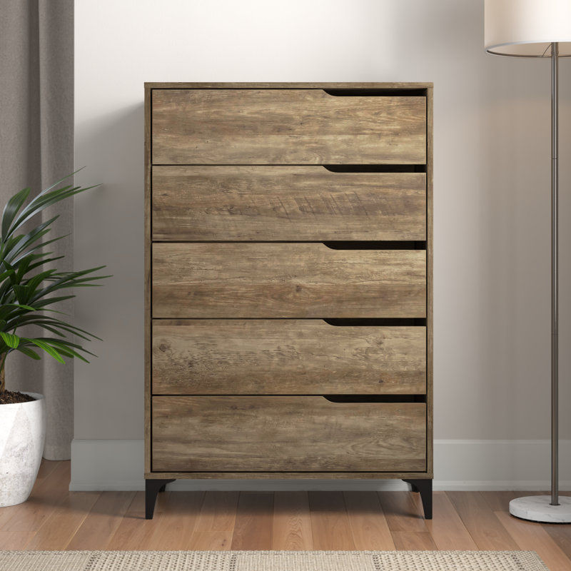 Norcross 5 Drawer 31'' W Dresser